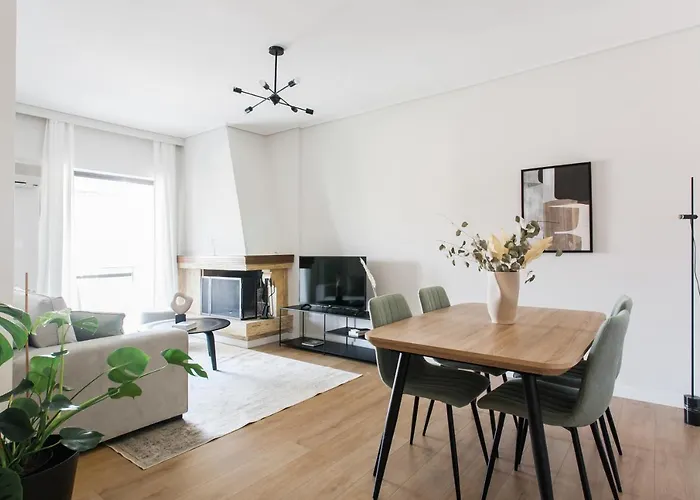 Signature 2Br Apartment In Marousi By Upstreet